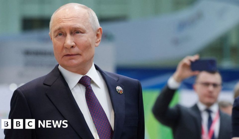 Elon Musk is a ‘real genius,’ Putin says after satellite talks with SpaceX boss – BBC News Africa Elon Musk is a 'real genius,' Putin says after satellite talks with SpaceX boss - BBC News Africa