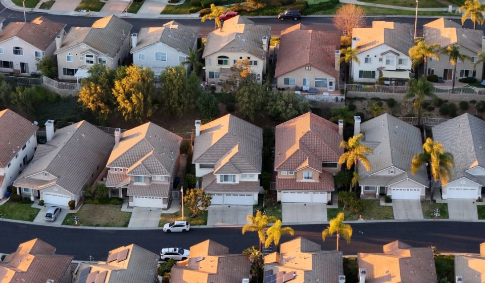 Mortgage Rates Hit Highest Since 2023, Treasury Yields Rise