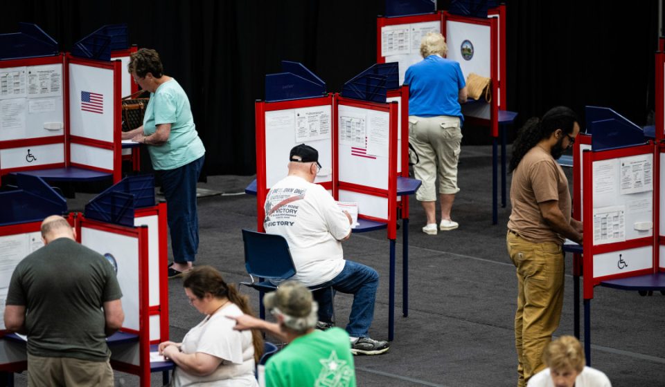 Democrats regain ground on voter registration in key states after sharp declines after 2024