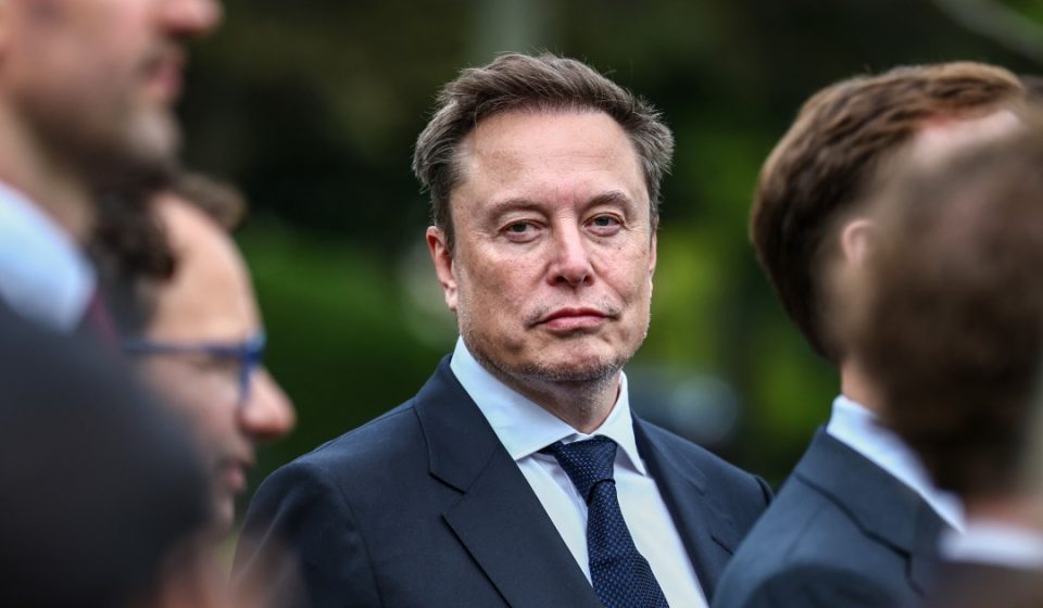 Elon Musk's SpaceX empire hammers AT&T, Verizon and T-Mobile shares