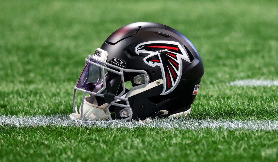 Atlanta Falcons show off new social media profile photo that some fans say resembles Nazi imagery