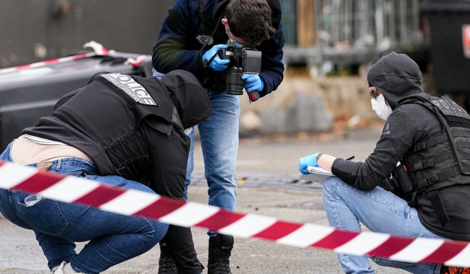 One person killed, four injured in suspected Islamophobic shooting near Paris