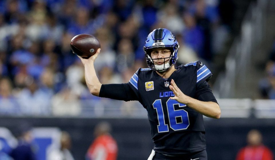NFL Week 7: A division duel in Detroit, and Aaron Rodgers continues to win NFL Week 7: A division duel in Detroit, and Aaron Rodgers continues to win