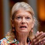 Sen. Lisa Murkowski supports Democrats in Alaska gubernatorial race