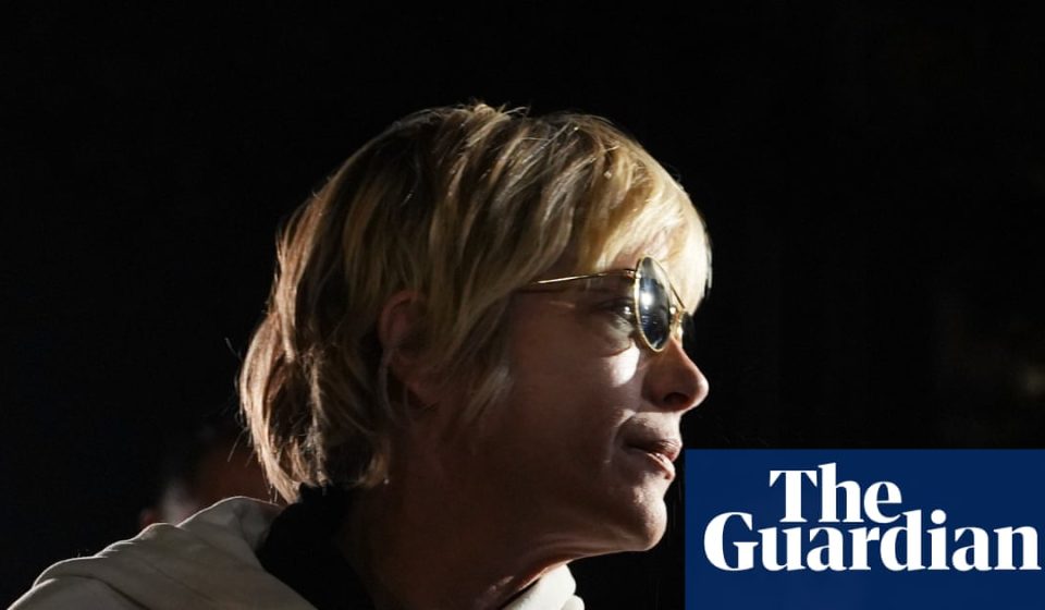 Selma Blair says she is ‘truly sorry’ to those she alarmed following alleged air incident | Selma Blair Selma Blair says she is 'truly sorry' to those she alarmed following alleged air incident | Selma Blair