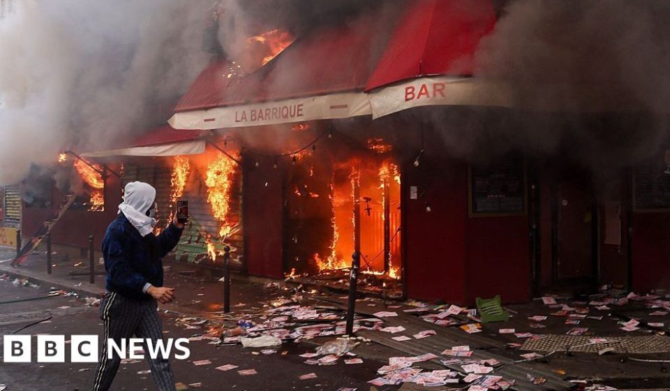 Violent clashes, looting and burning buildings in France: more than 1,200 people arrested after demonstrations - BBC