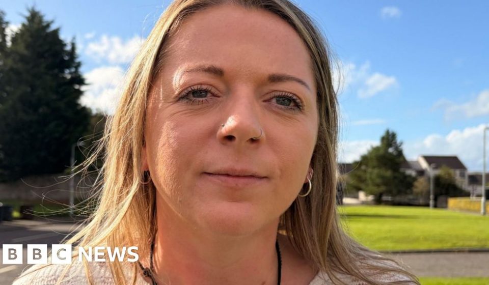 I was told I suffered from depression for 14 years until I was sectioned - it was bipolar - BBC