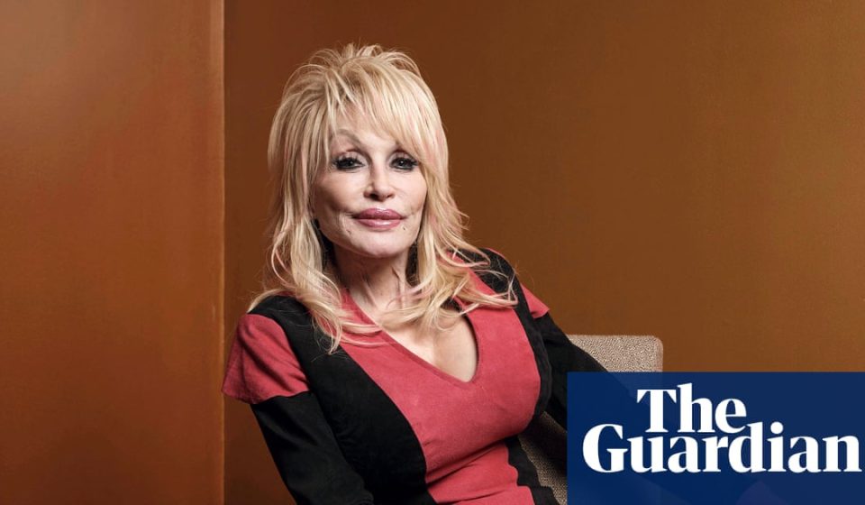 Dolly Parton's estate alleges her nephew used barbed wire to avoid being served | Dolly Parton