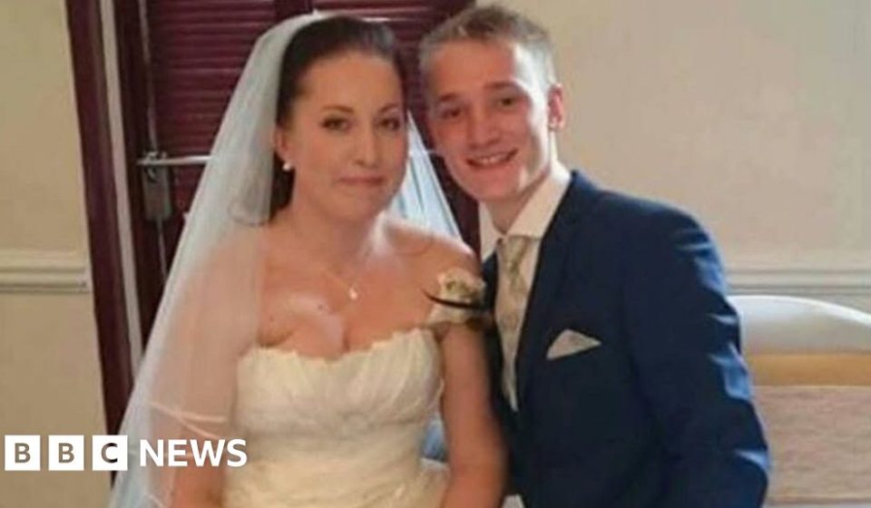 British mother Leanne Gregory, who died in the Bahamas, celebrated her wedding anniversary - BBC News Africa