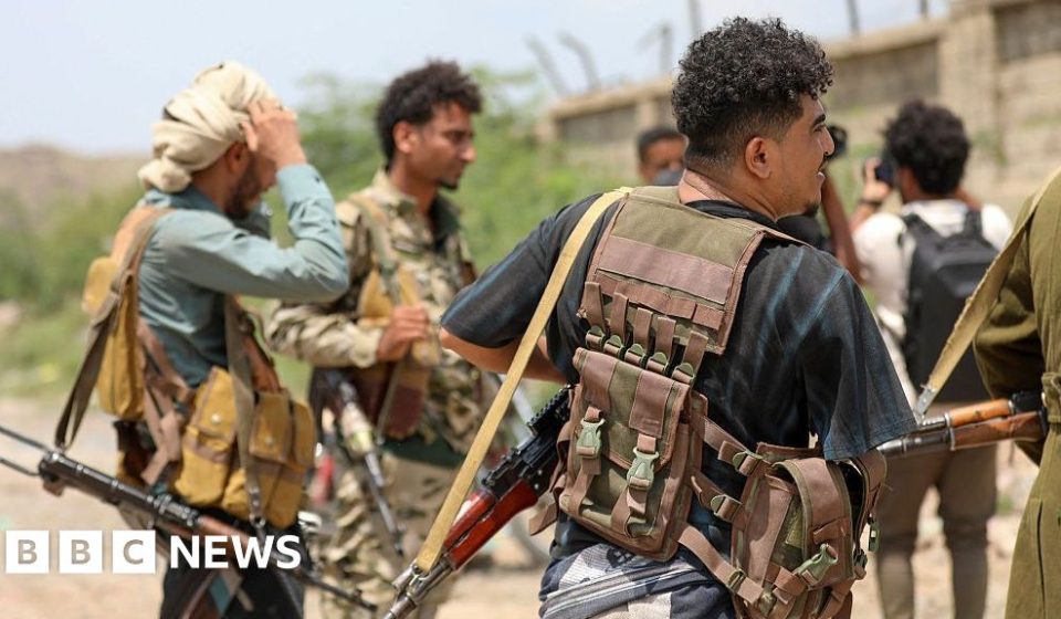 Yemeni army claims to have recaptured Mokha and 'secured' Red Sea waterway - bbc.com