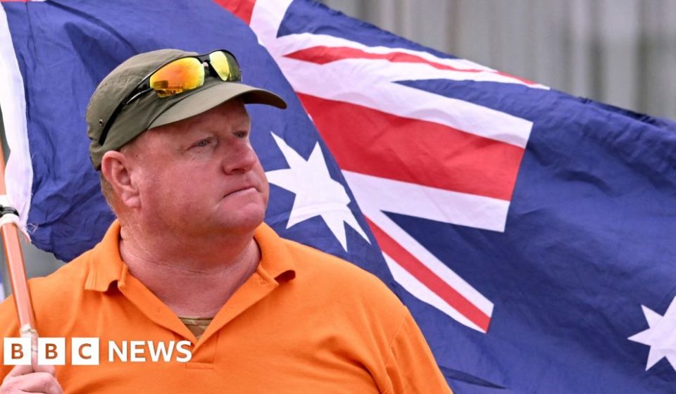 ‘Targeted’ attack on beloved MP leaves Australian town heartbroken – BBC News Africa