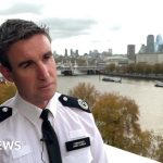 Met Police urge students to stage October 7 protest - BBC