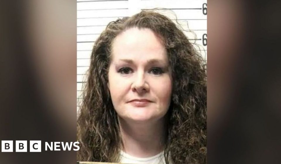 US murderer Christa Pike unconscious and on ventilator after failed execution, lawyers say - BBC News Africa