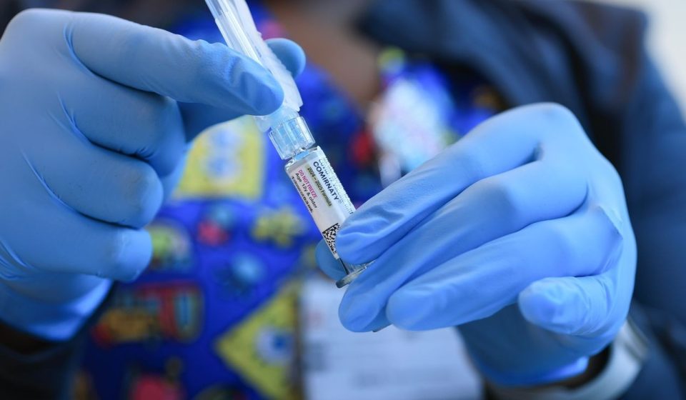 Experts warn of early flu season as 2 flu-related deaths reported in Western Washington.