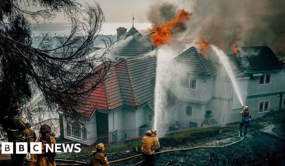 Evacuation orders as Norte Fire burns homes south of Los Angeles - BBC News Africa