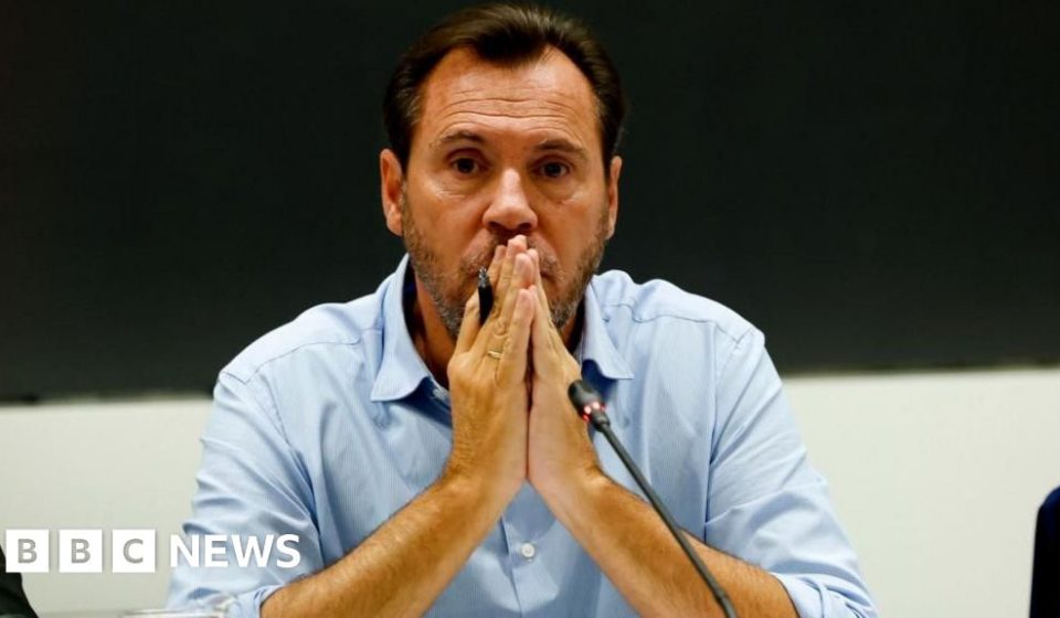 Spain train crash: Transport minister says he won't resign over disaster - BBC News Africa