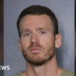 Florida officer accused of impersonating dead man, moving in on him - BBC