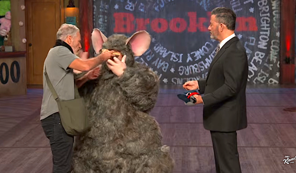 Jimmy Kimmel's last night in New York takes a crazy turn with the appearance of Jon Stewart, 'Urban Scavenger'