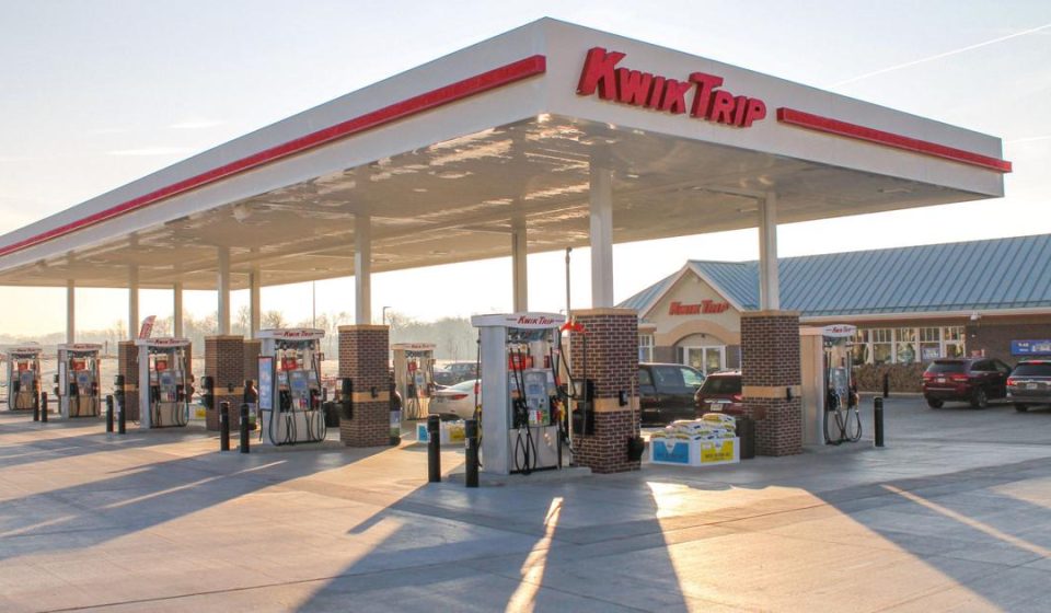 Kwik Trip moves from first to fifth place in convenience store rankings – Wisconsin State Journal