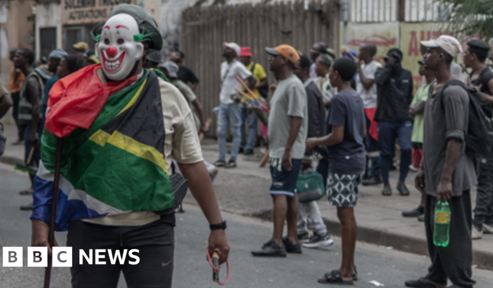 Durban attack: mob of 50 beat foreigner to death in South Africa - BBC News Africa