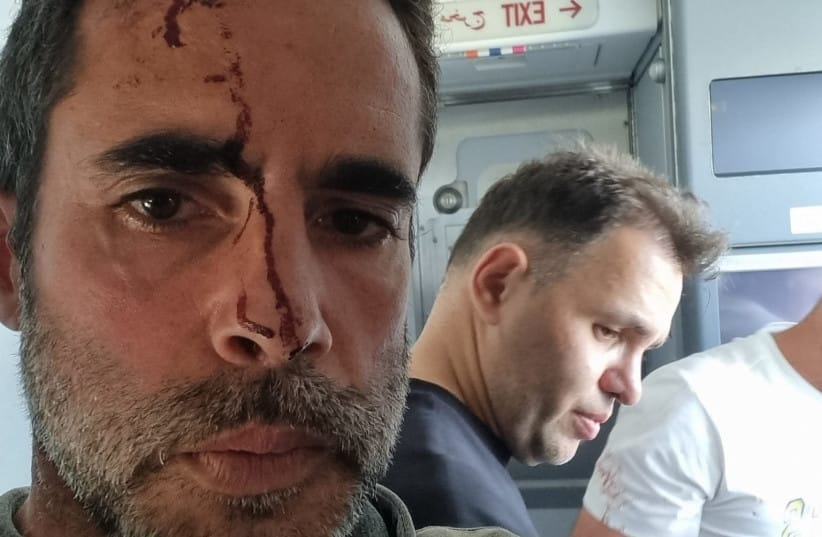Flydubai passenger suspects crew members of helping hijacker, calls for investigation
