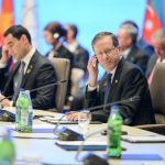 Five delegations withdraw during Isaac Herzog's speech in Baku while the Emir of Qatar remains