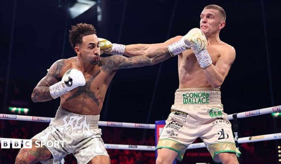Whittaker survives late scare to earn points against Wallace
