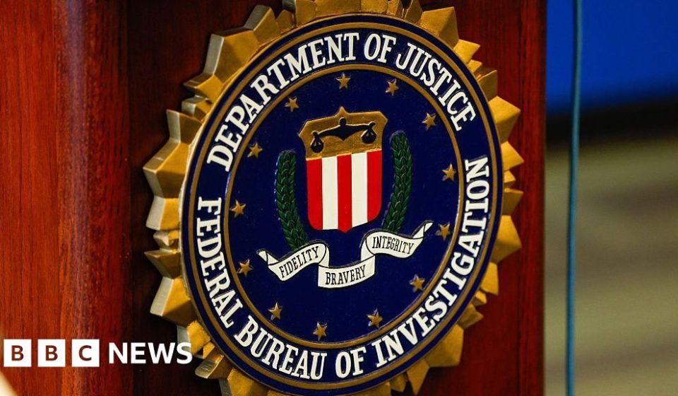 Letters containing 'suspicious substances' sent to US election offices - BBC