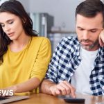 Home sellers are slashing asking prices on 3,000 properties a day, says Rightmove – BBC News Africa