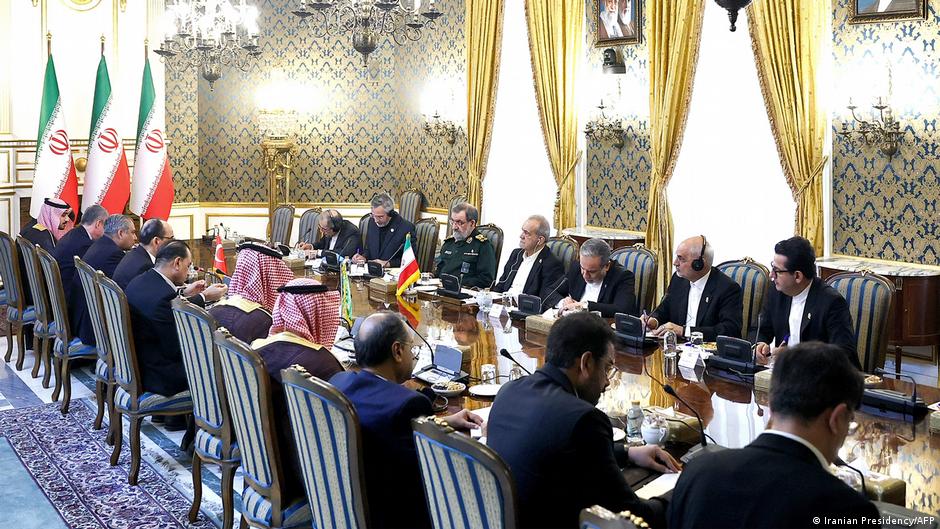 Is Iran headed for war or peace after alliance meeting in Mecca?