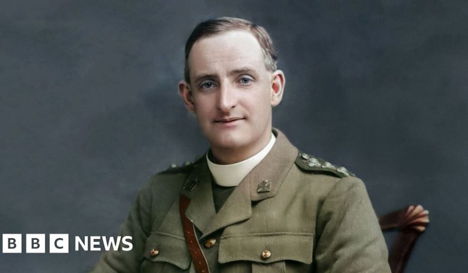 Father Willie Doyle: Irish campaign to make 'WWI hero priest' into saint - BBC