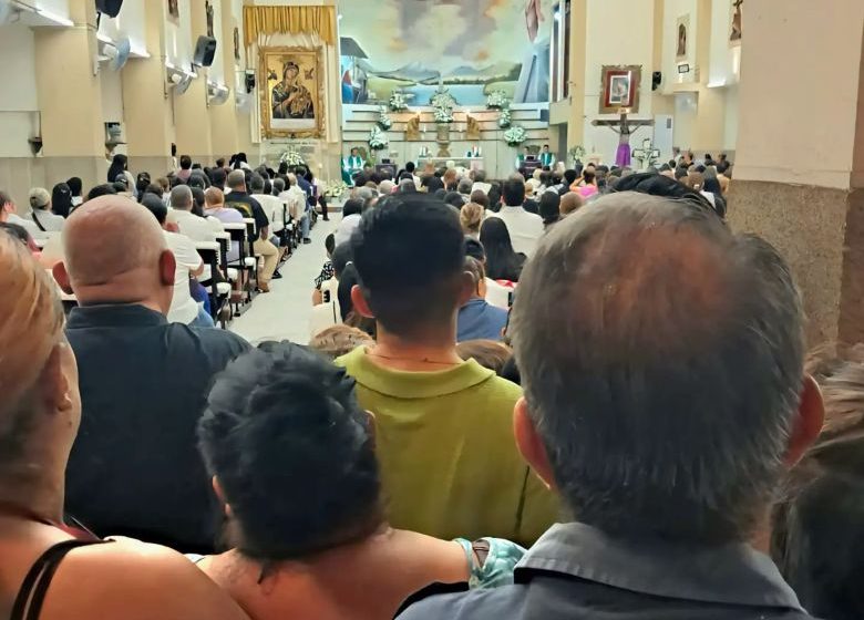 Priest killed by falling crucifix during live-streamed mass Priest killed by falling crucifix during live-streamed mass