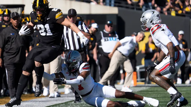 Iowa-Washington football prediction, opportunity for DJ Vonnahme