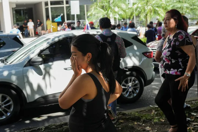Magnitude 7.7 earthquake hits Panama, triggering tsunami threat