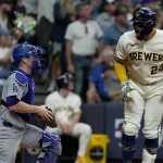 Brewers offense ignites, bullpen locks in for 2-0 NLCS lead over Dodgers – Milwaukee Journal Sentinel