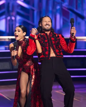 Val Chmerkovskiy returns to 'DWTS', Carrie Ann Inaba compliments him