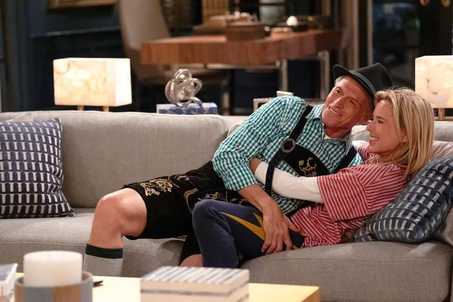 “Newlyweds” Review – Téa Leoni and Tim Daly Are Charming as Fuck