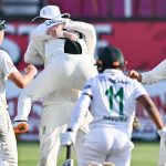 South Africa v Australia: Matt Renshaw plays again as tourists move closer to victory