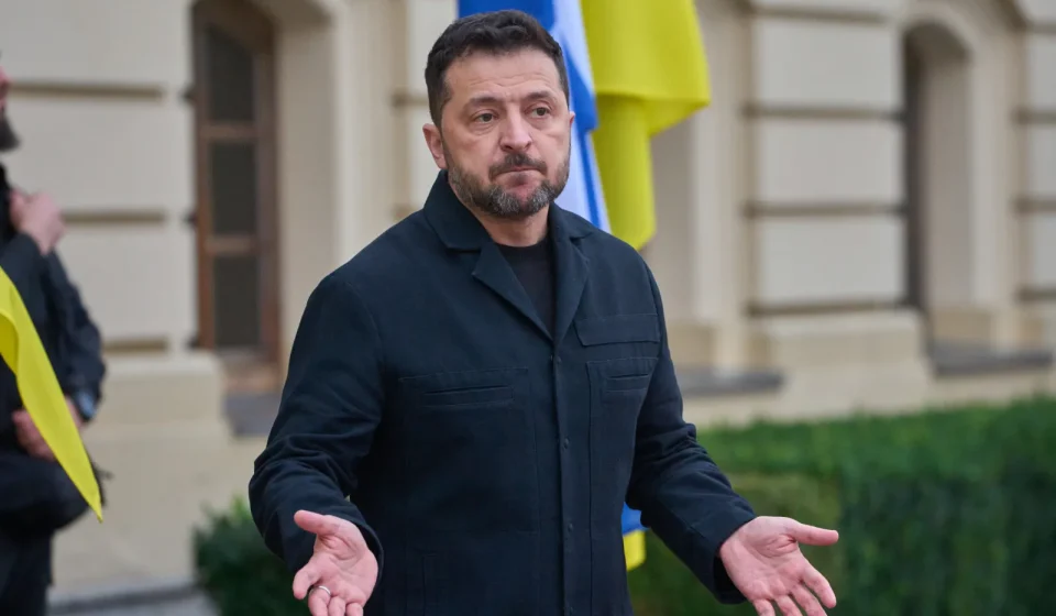 Zelensky reveals massive Russian barrage amid Musk's Starshield restriction