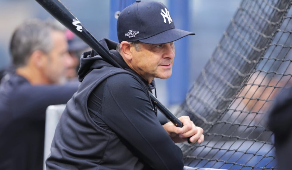 Aaron Boone will return as Yankees manager in 2027 Aaron Boone will return as Yankees manager in 2027