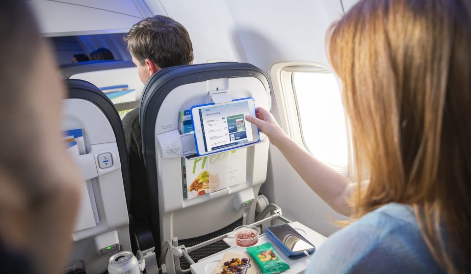 Error? Alaska Airlines' new 737 MAX 10 leaves economy class without seatback screen