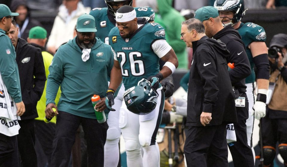 Eagles injury update: Saquon Barkley misses entire week of practice – NBC Sports Philadelphia Eagles injury update: Saquon Barkley misses entire week of practice – NBC Sports Philadelphia