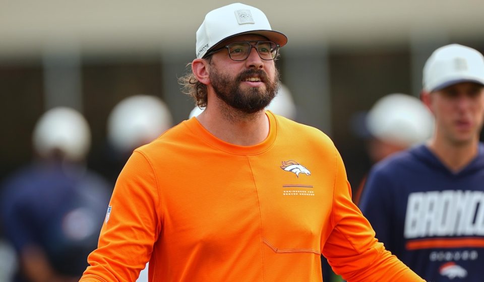 Sean Payton strips Davis Webb of play-calling duties before Broncos vs. Chargers game Sean Payton strips Davis Webb of play-calling duties before Broncos vs. Chargers game