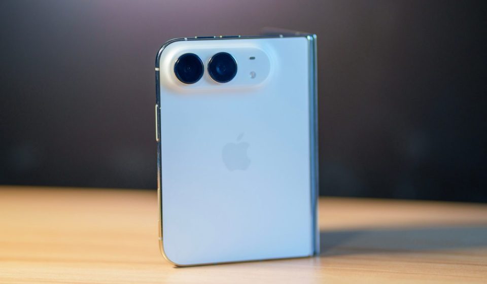 iPhone Duo One Day Later: Here's Why Its Quirks Don't Make It Any Less Amazing