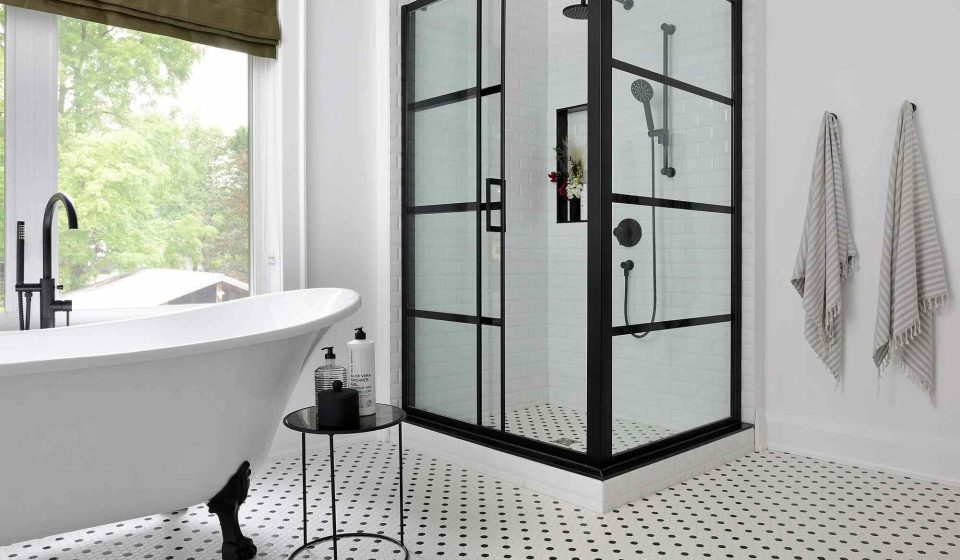 6 Habits People With Always-Fresh Bathrooms Swear By Pro Cleaners