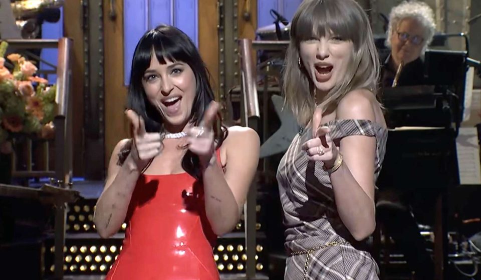 Taylor Swift Blocks Dakota Johnson's 'SNL' Monologue During Joke About Her Exes