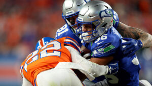 Seattle Seahawks elevate 2 from practice squad against Broncos