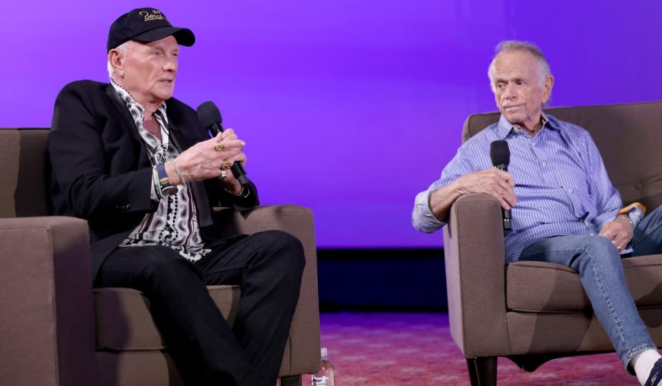 Former Beach Boy Al Jardine on Mike Love Health: Speechless, Depressed Former Beach Boy Al Jardine on Mike Love Health: Speechless, Depressed