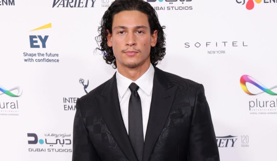 Fourth Wing TV Series Casts Emilio Sakraya as Xaden Riorson