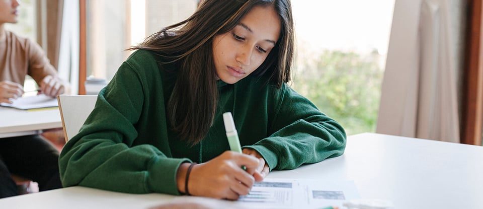 These kids in the 1970s had to stay in school for another year. Decades later, the results are spectacular. : Science Alert